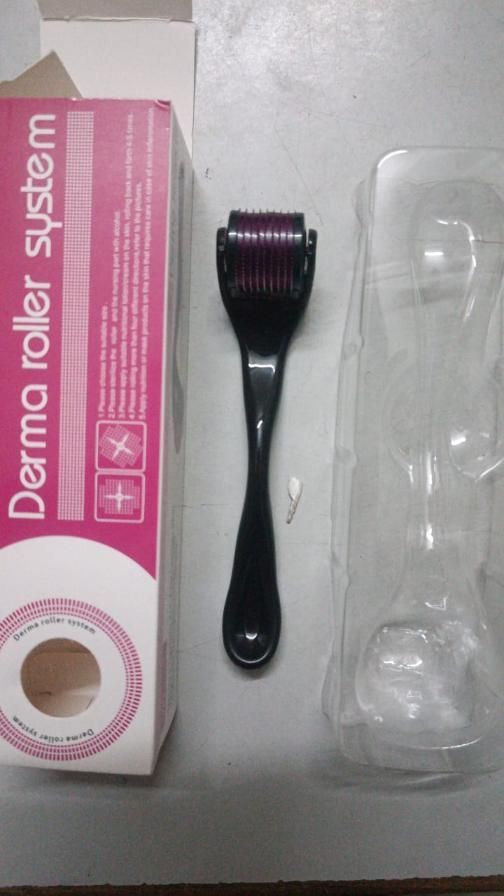 Derma Roller With 0.5 MM Titanium Microneedles (Pack of 1 )